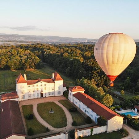 Chateau Des Perichons Poncins Exteriör bild