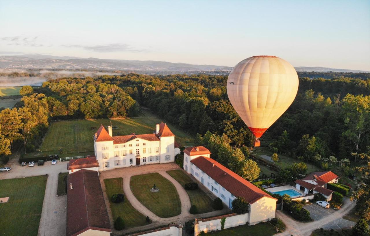 Chateau Des Perichons Poncins Exteriör bild