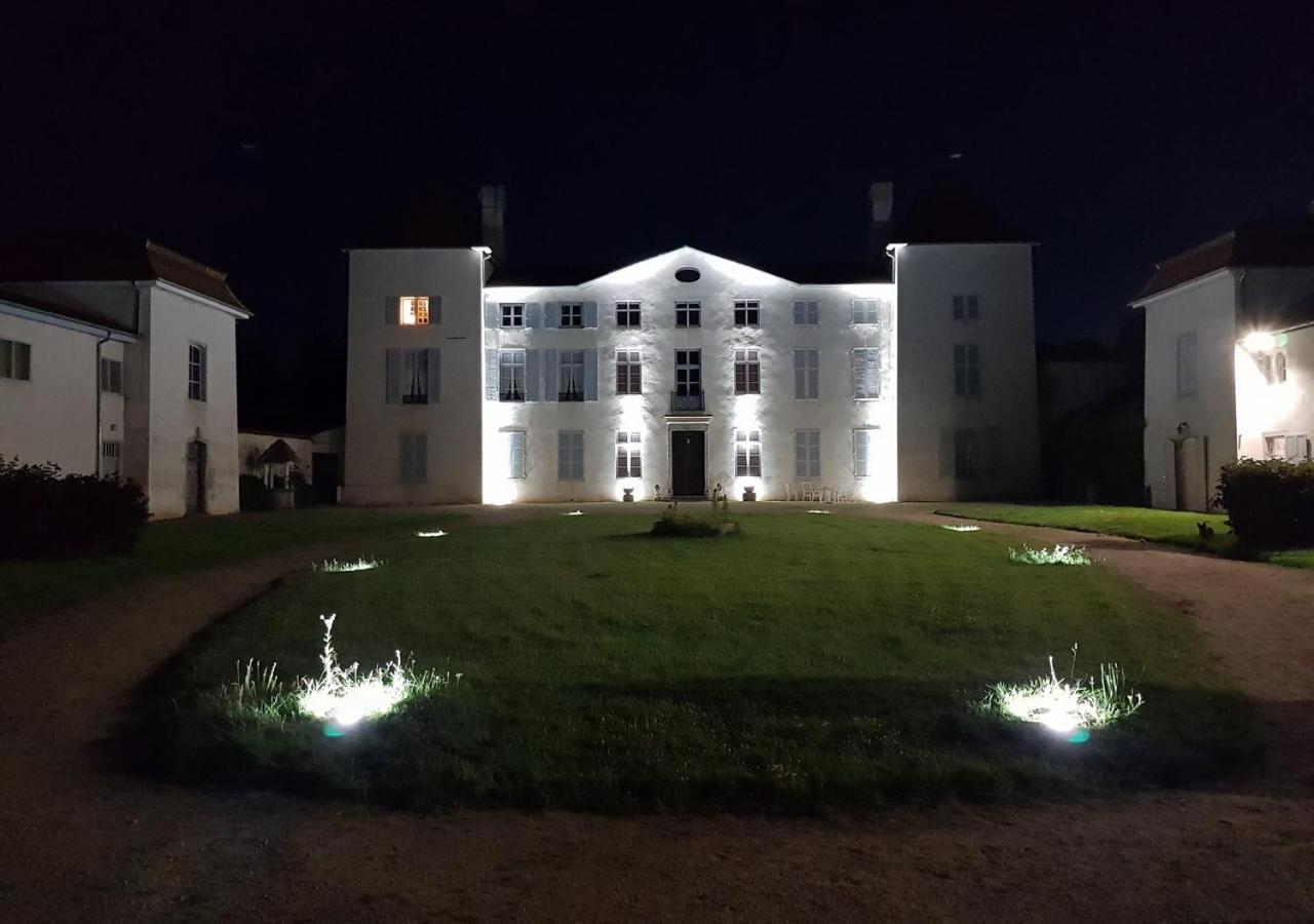 Chateau Des Perichons Poncins Exteriör bild